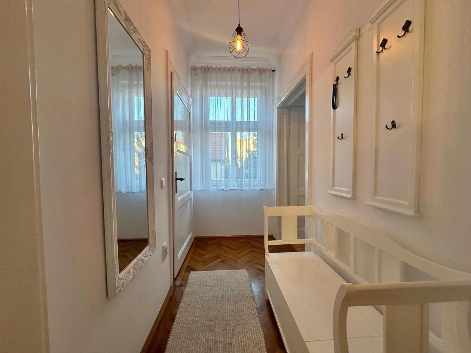 Residence Piata Armelor Sibiu Exterior photo